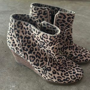 Women boots size 7
